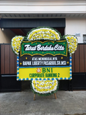 Papan Bunga Duka di Enrekang